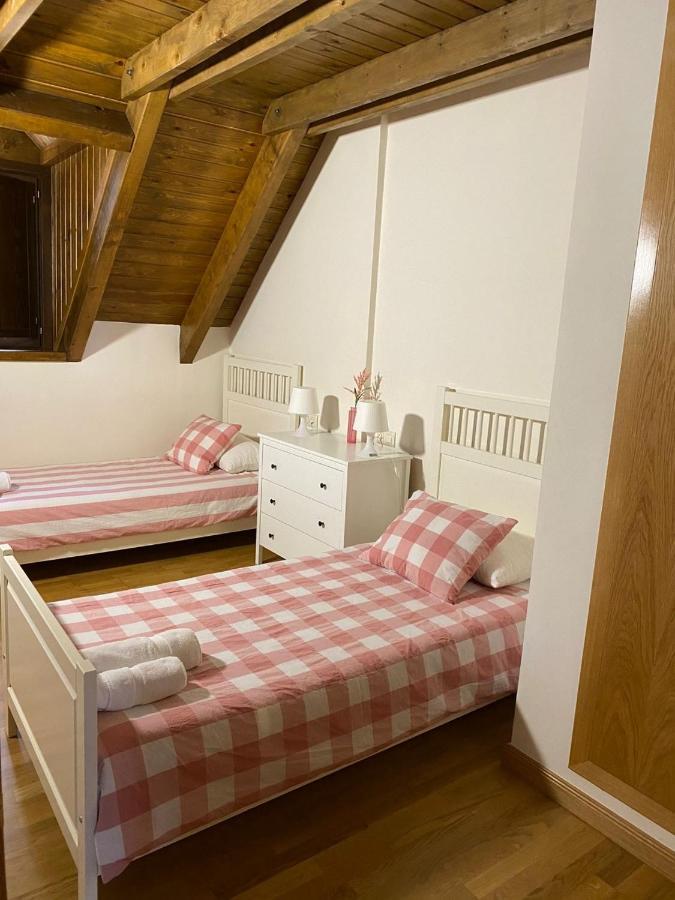 La Buhardilla De Sofia Apartment Sesué Екстериор снимка